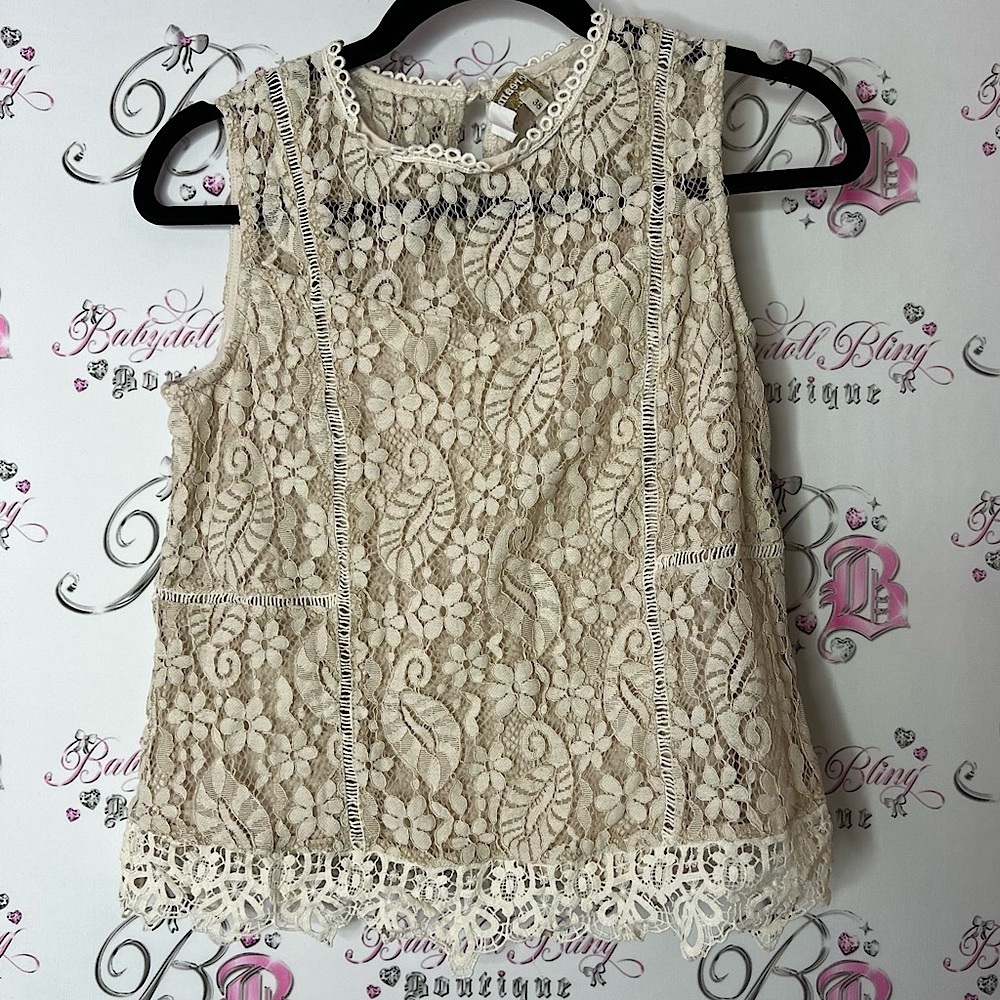 Cream Lace Sleeveless Top floral crochet boho beige keyhole opening